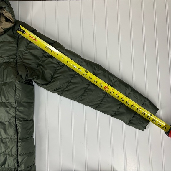 Patagonia Worn Wear Men’s Hi-Loft Down Hoodie Jacket Men’s XS - Picture 6 of 10